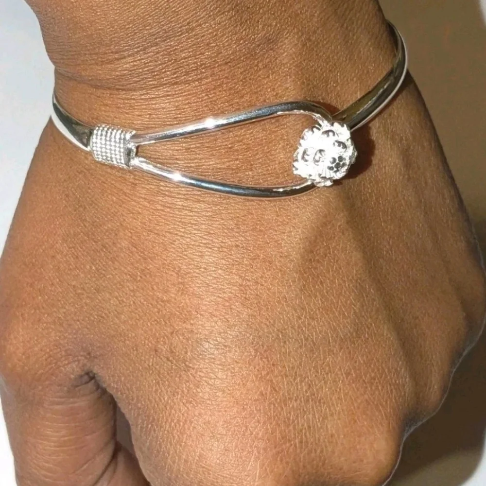 Elegant 925 Sterling Silver Women's Bracelet